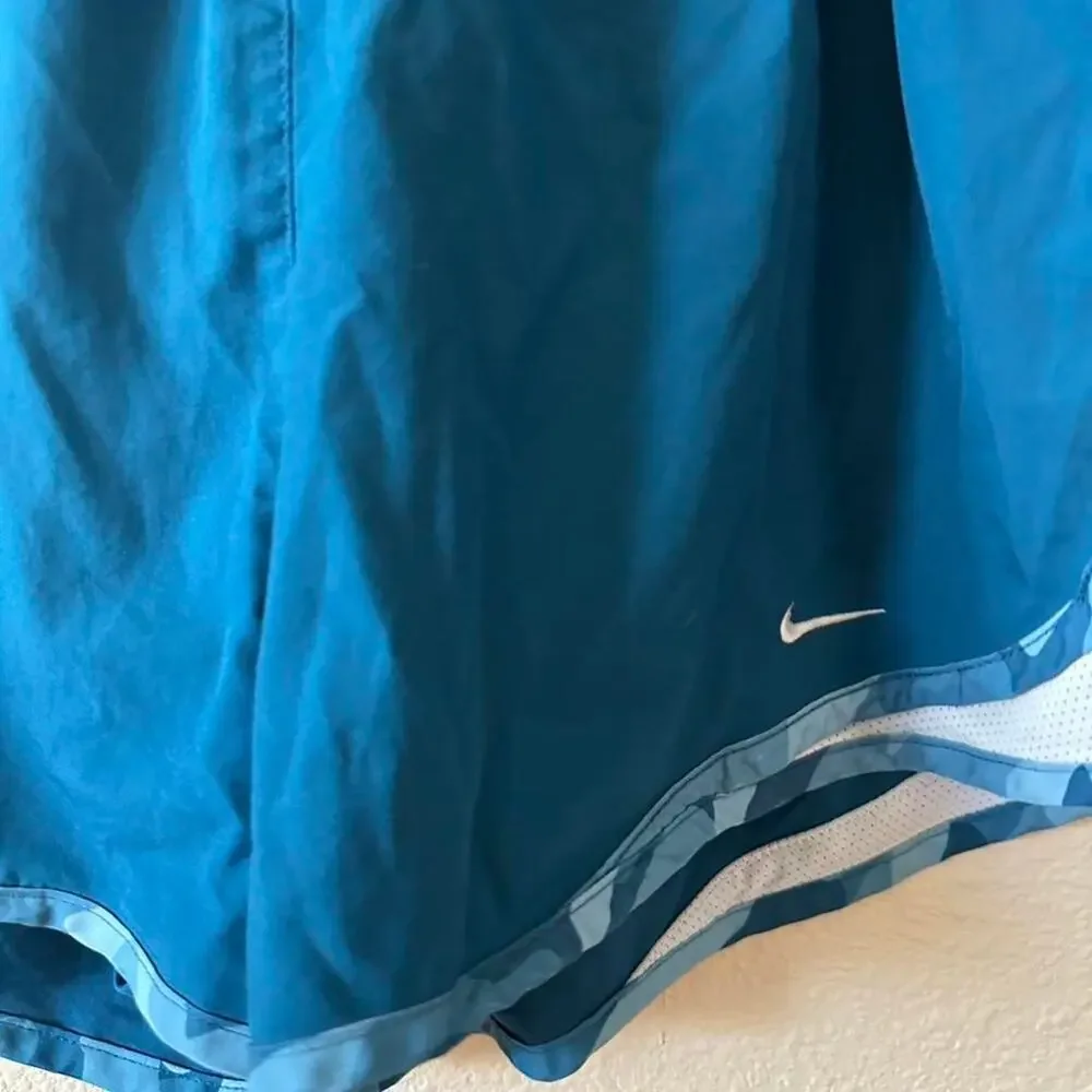 Nike women blue